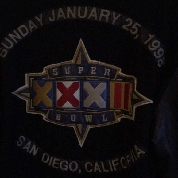 Jacket - Picture 5 of 5